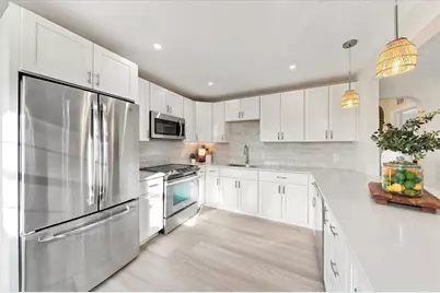 6295 3rd Avenue S, Saint Petersburg, FL 33707 - Photo 15