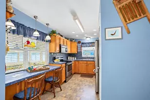 4201 Narvarez Way S, Saint Petersburg, FL 33712 - Photo 13