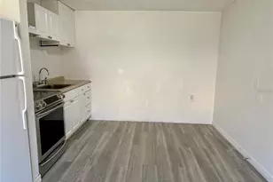 9013 Westchester Cir, Tampa, FL 33604 - Photo 7