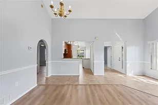 2366 Bentley Dr, Palm Harbor, FL 34684 - Photo 9
