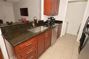 10265 Gandy Blvd N, Saint Petersburg, FL 33702 - Photo 9