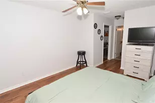 10265 Gandy Blvd N, Saint Petersburg, FL 33702 - Photo 27