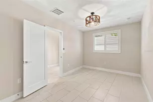 931 Arlington Ave N, Saint Petersburg, FL 33705 - Photo 7