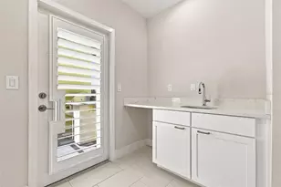 931 Arlington Ave N, Saint Petersburg, FL 33705 - Photo 35