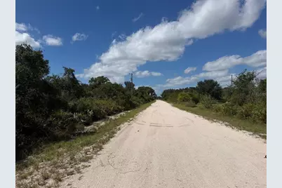 3205 Hacienda Drive, Lorida, FL 33857 - Photo 5