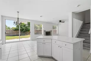 16867 Le Clare Shores Dr, Tampa, FL 33624 - Photo 13
