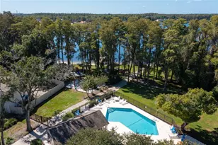 16867 Le Clare Shores Dr, Tampa, FL 33624 - Photo 43