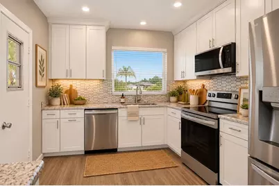 801 Oakmont Avenue, Sun City Center, FL 33573 - Photo 13