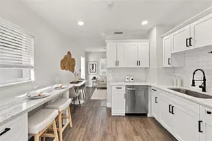 1548 Canterbury Rd N, Saint Petersburg, FL 33710 - Photo 11