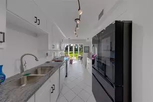 4885 1st St NE, Saint Petersburg, FL 33703 - Photo 21