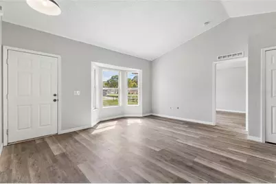 10303 Fordham St, Spring Hill, FL 34608 - Photo 7