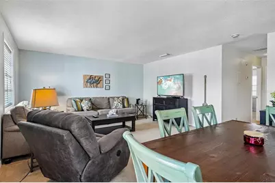 102 Pompano Drive SE #D, Saint Petersburg, FL 33705 - Photo 11