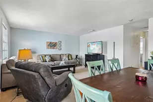 102 Pompano Dr SE, Saint Petersburg, FL 33705 - Photo 11