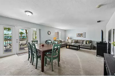 102 Pompano Drive SE #D, Saint Petersburg, FL 33705 - Photo 15