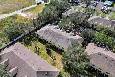 209 Draw Bridge Ln, Valrico, FL 33594 - Photo 15