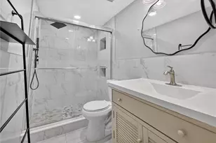 10110 Moores Mill Ct, Tampa, FL 33615 - Photo 17