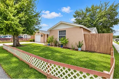 10110 Moores Mill Court, Tampa, FL 33615 - Photo 3