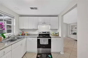 10110 Moores Mill Ct, Tampa, FL 33615 - Photo 11