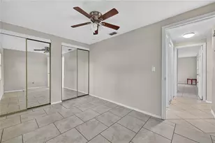 10110 Moores Mill Ct, Tampa, FL 33615 - Photo 21