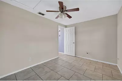 10110 Moores Mill Court, Tampa, FL 33615 - Photo 23
