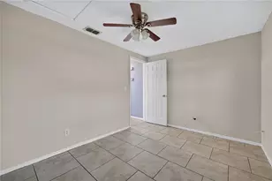 10110 Moores Mill Ct, Tampa, FL 33615 - Photo 23