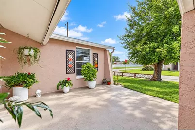 10110 Moores Mill Court, Tampa, FL 33615 - Photo 5