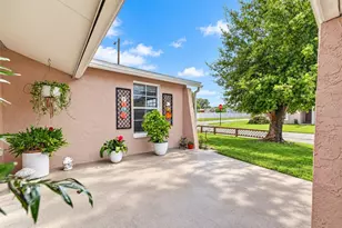 10110 Moores Mill Ct, Tampa, FL 33615 - Photo 5