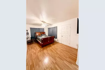 5401 48th Terrace N, Saint Petersburg, FL 33709 - Photo 13
