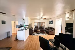 5401 48th Terrace N, Saint Petersburg, FL 33709 - Photo 3
