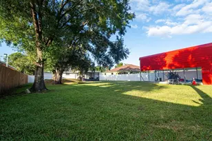 9014 W Norfolk St, Tampa, FL 33615 - Photo 23