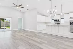 11108 Windpoint Dr, Tampa, FL 33635 - Photo 9