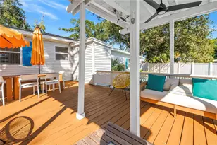 10804 Seminole Dr N, Saint Petersburg, FL 33708 - Photo 47