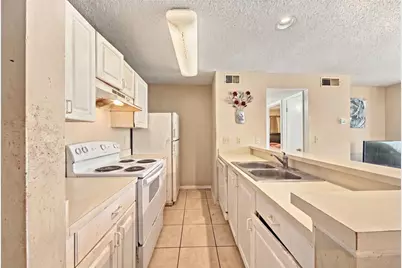10020 Strafford Oak Court #914, Tampa, FL 33624 - Photo 13