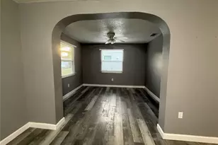 11083 Valencia Ave, Seminole, FL 33772 - Photo 5