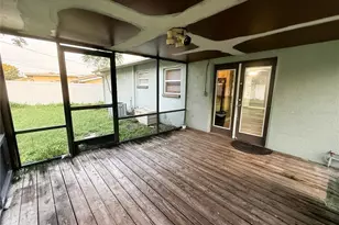11083 Valencia Ave, Seminole, FL 33772 - Photo 19