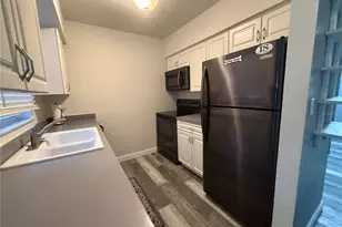 11083 Valencia Ave, Seminole, FL 33772 - Photo 9
