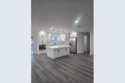 22368 Weeks Boulevard, Land O Lakes, FL 34639 - Photo 3