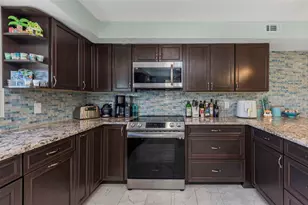 736 Island Way, Clearwater, FL 33767 - Photo 5