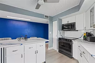 700 Beach Dr NE, Saint Petersburg, FL 33701 - Photo 19