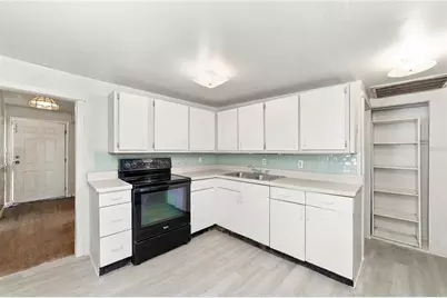 1103 36th Avenue W, Bradenton, FL 34205 - Photo 9