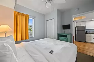 12000 Gulf Blvd, Treasure Island, FL 33706 - Photo 29
