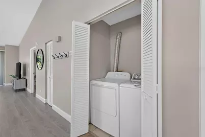 16216 Rambling Vine Drive W, Tampa, FL 33624 - Photo 15