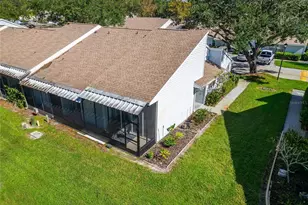 16216 Rambling Vine Dr W, Tampa, FL 33624 - Photo 37