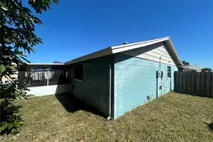 8906 Peppermill Ct, Tampa, FL 33634 - Photo 7