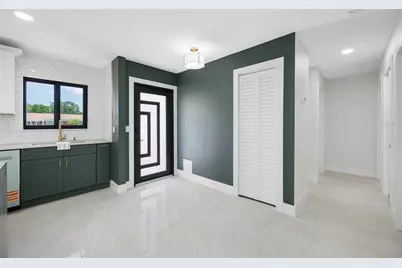 4707 W Paul Avenue, Tampa, FL 33611 - Photo 3