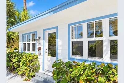 105 6th Avenue, Saint Pete Beach, FL 33706 - Photo 3