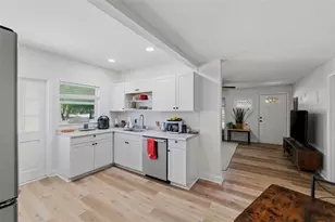 4601 Dr Martin Luther King Jr Street N, Saint Petersburg, FL 33703 - Photo 5