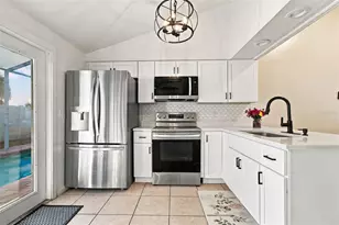 10118 Wheatley Hills Ct, Tampa, FL 33615 - Photo 15