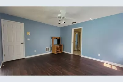 3024 Sandpiper Place, Clearwater, FL 33762 - Photo 9