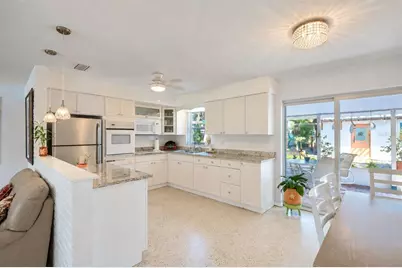 3219 46th Street N, Saint Petersburg, FL 33713 - Photo 13